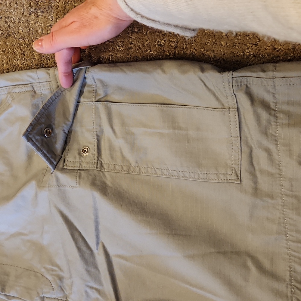 Levi's - Picture 2 of 6